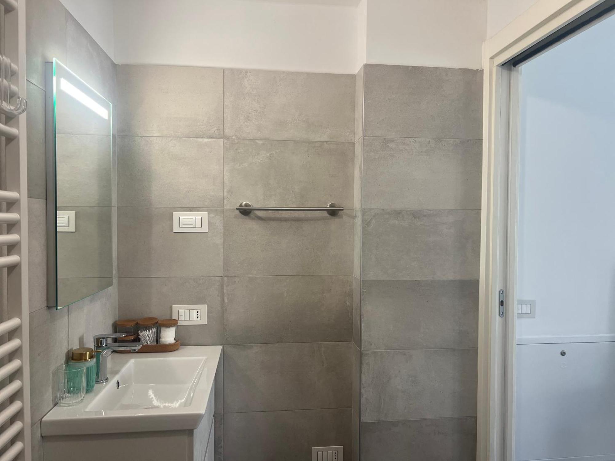 Regina Milano In Melegnano - Wifi, Breakfast Box And Terrace Apartment Ngoại thất bức ảnh