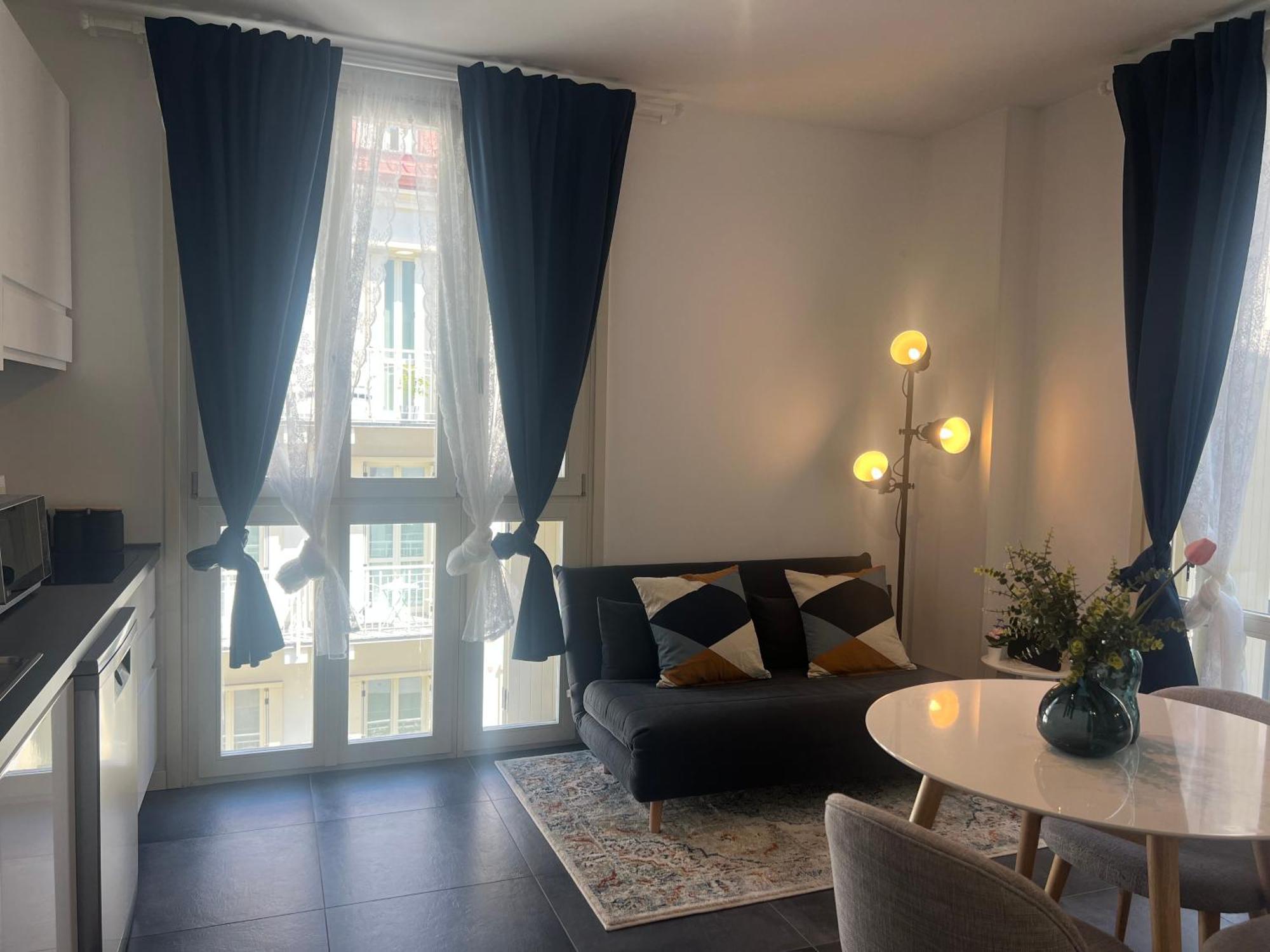 Regina Milano In Melegnano - Wifi, Breakfast Box And Terrace Apartment Ngoại thất bức ảnh