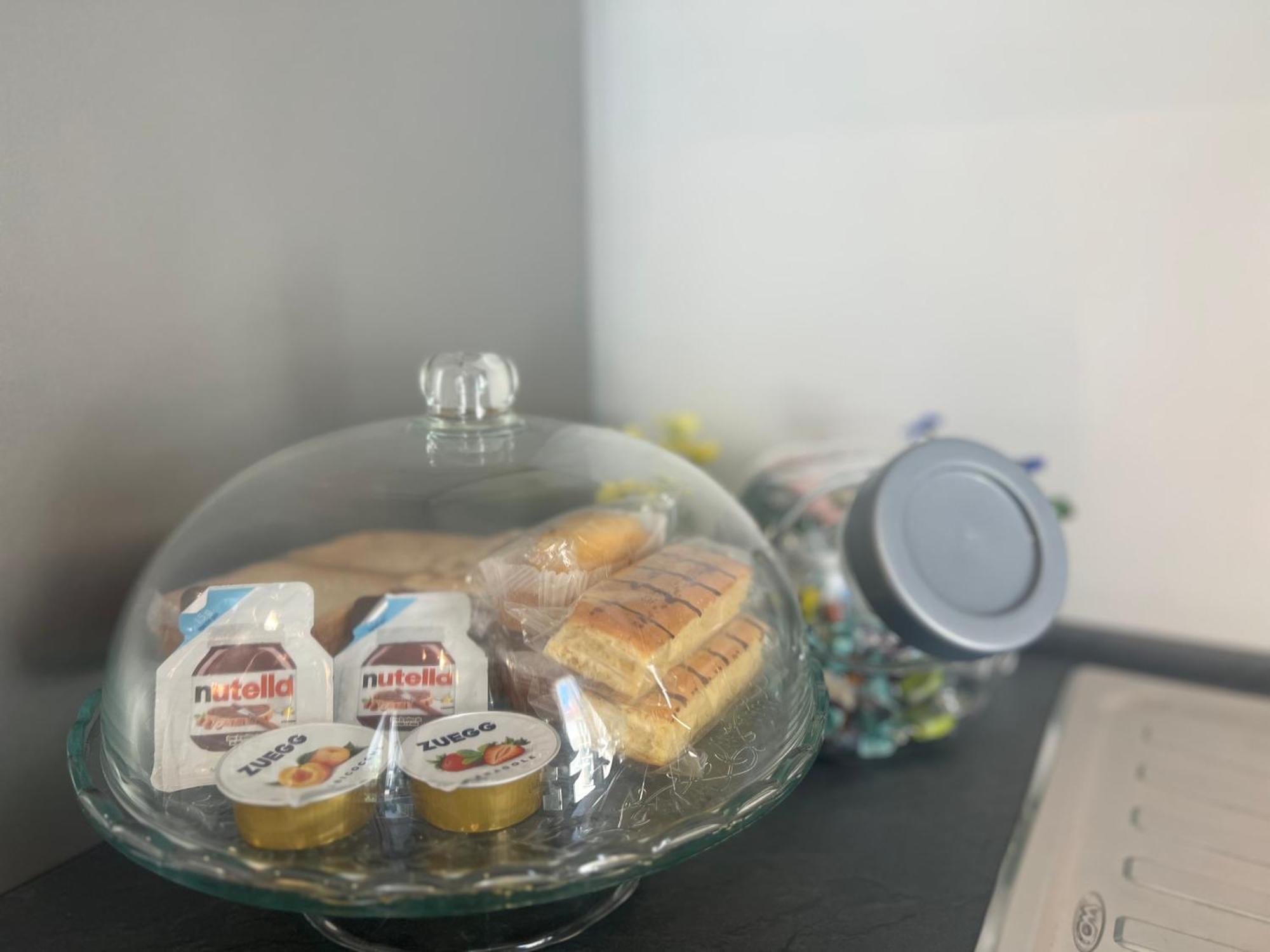 Regina Milano In Melegnano - Wifi, Breakfast Box And Terrace Apartment Ngoại thất bức ảnh