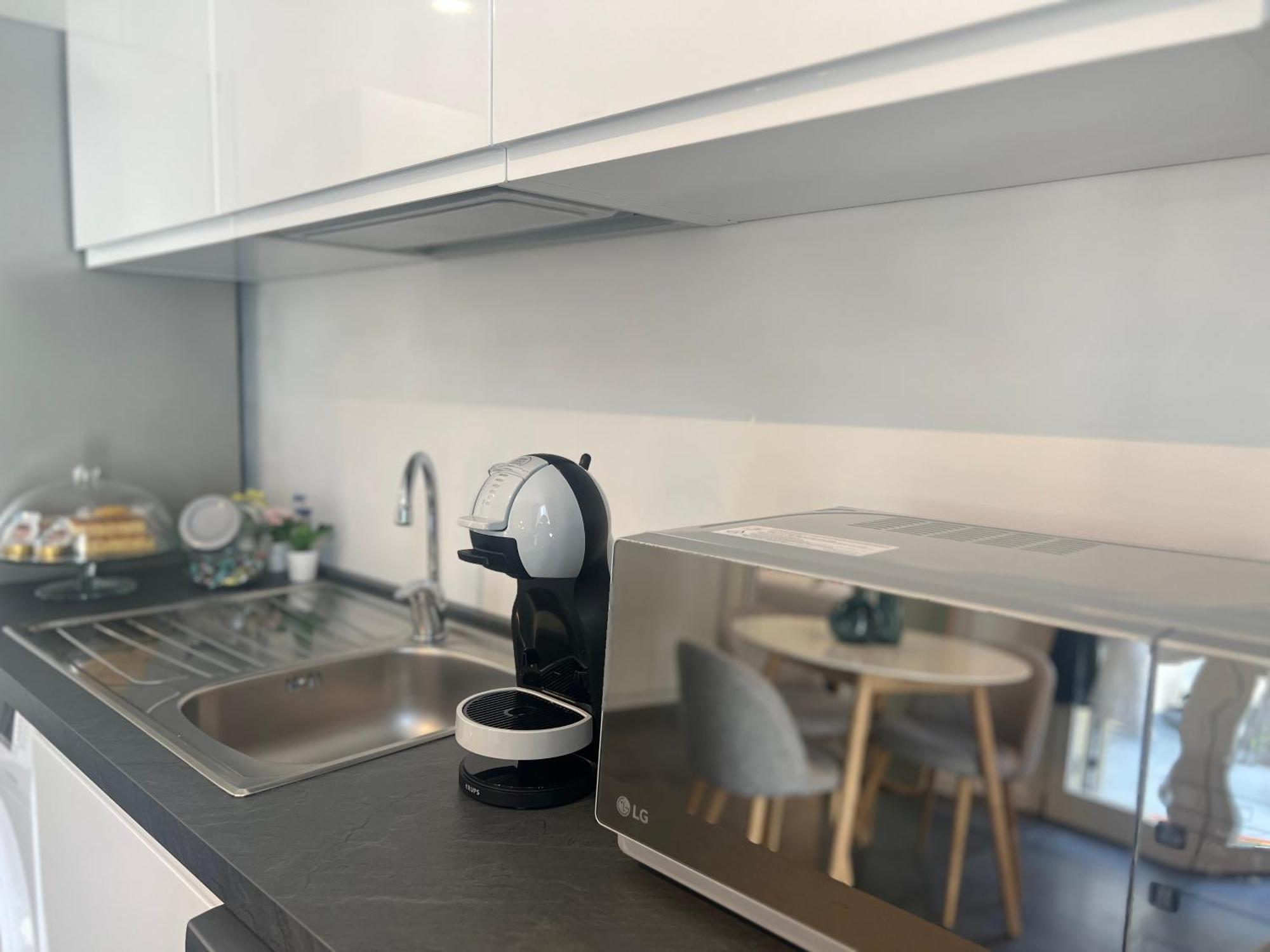 Regina Milano In Melegnano - Wifi, Breakfast Box And Terrace Apartment Ngoại thất bức ảnh