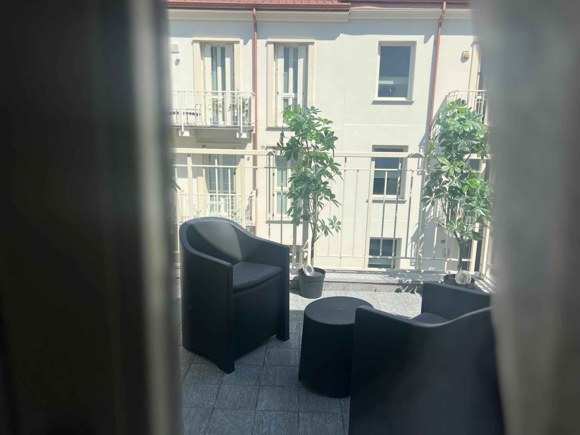 Regina Milano In Melegnano - Wifi, Breakfast Box And Terrace Apartment Ngoại thất bức ảnh