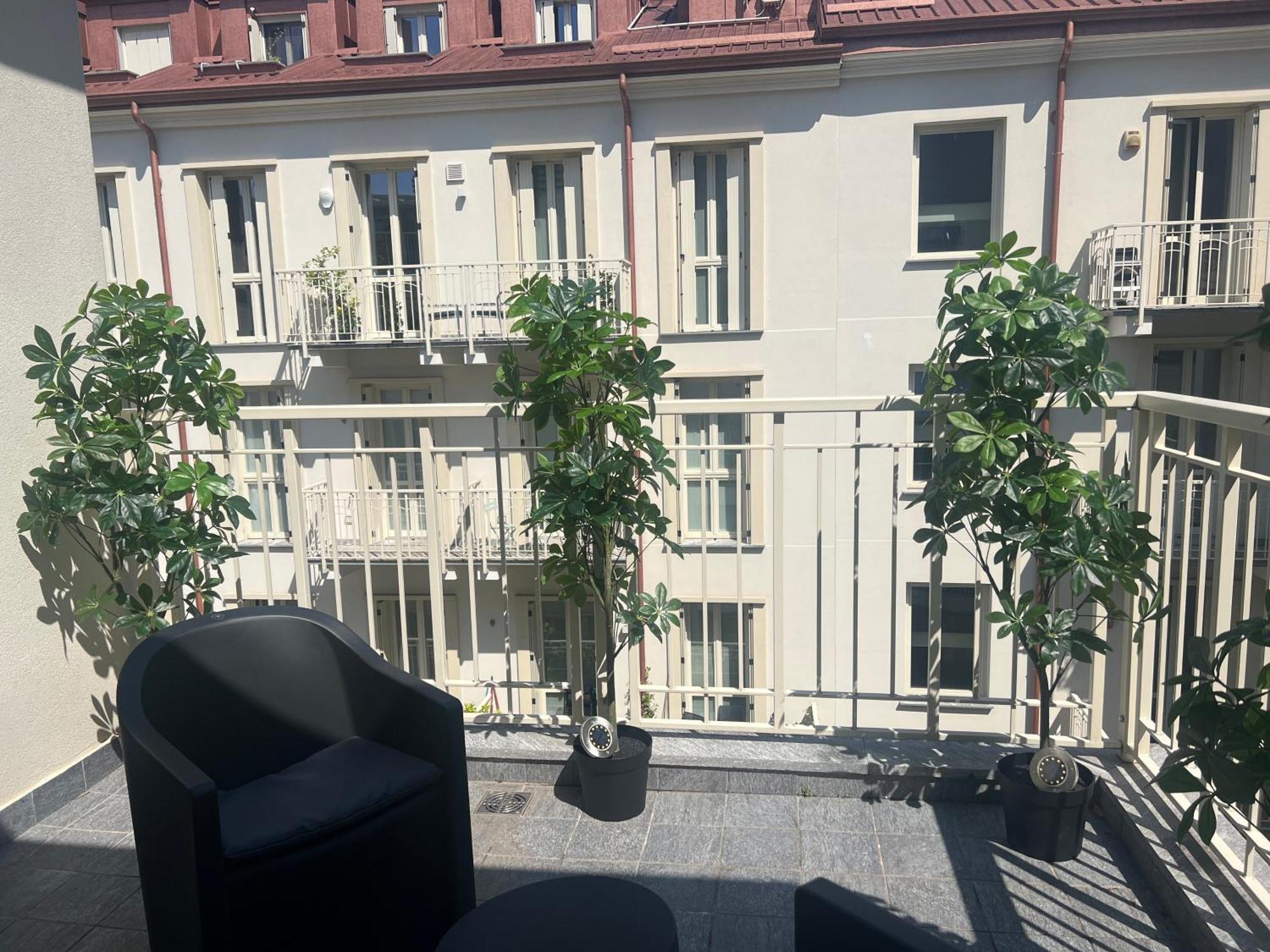 Regina Milano In Melegnano - Wifi, Breakfast Box And Terrace Apartment Ngoại thất bức ảnh